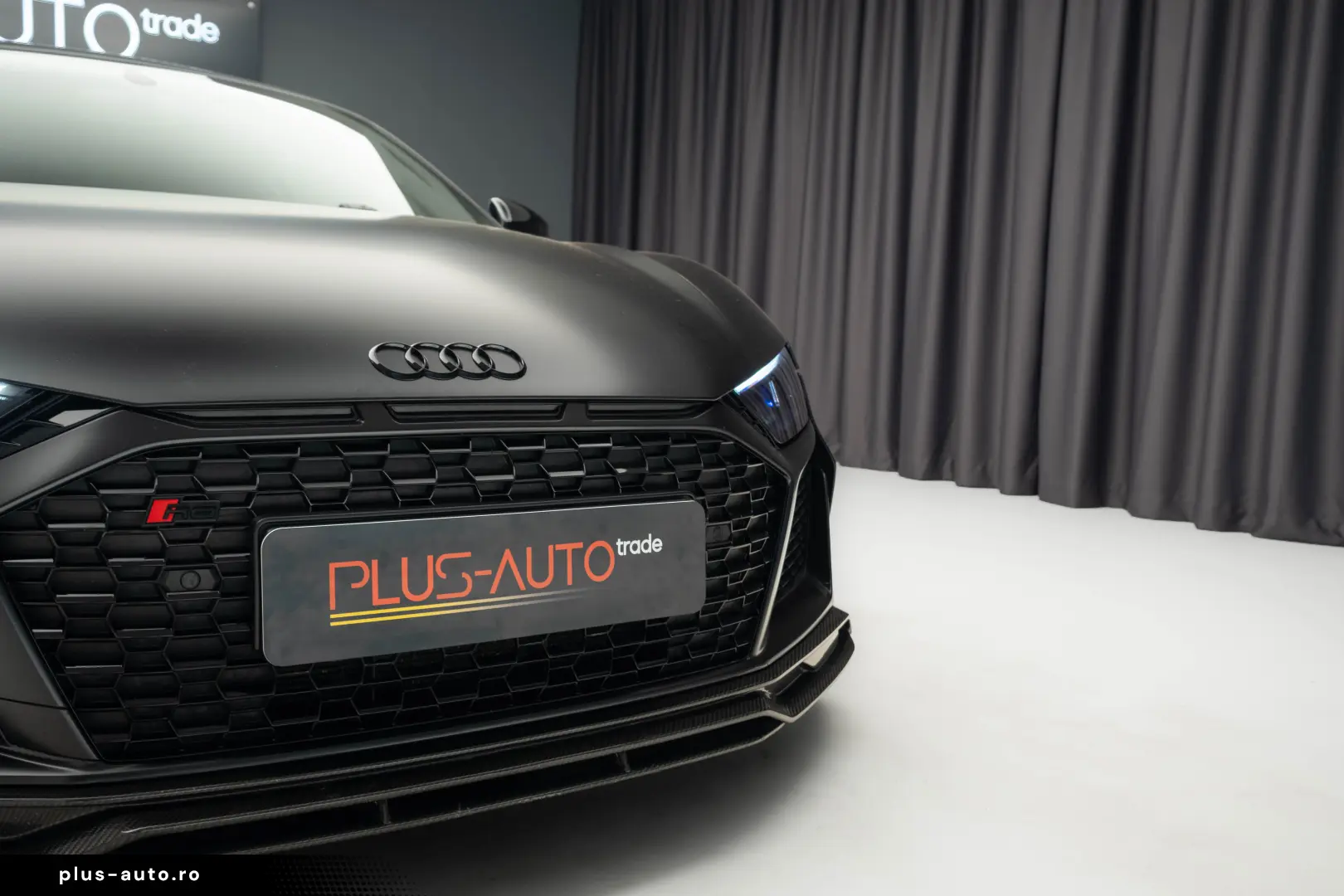 Audi R8 V10  Performance Quattro  Ceramic Brakes  Carbon Kit