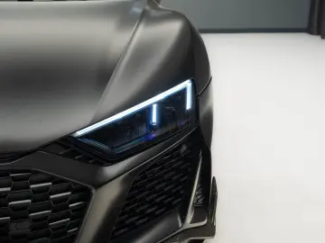 Audi R8 V10  Performance Quattro  Ceramic Brakes  Carbon Kit