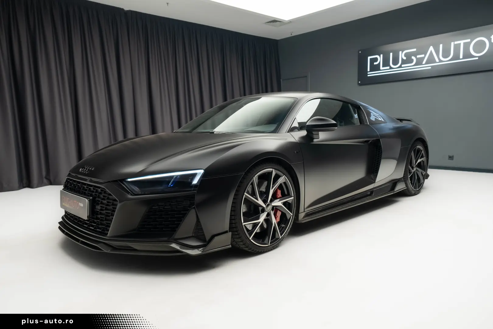 Audi R8 V10  Performance Quattro  Ceramic Brakes  Carbon Kit