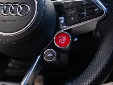 Audi R8 V10  Performance Quattro  Ceramic Brakes  Carbon Kit