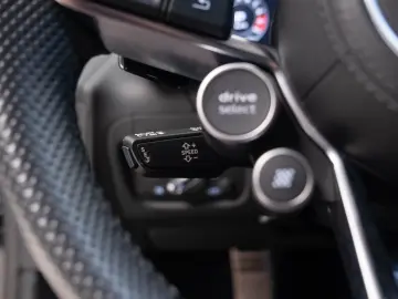 Audi R8 V10  Performance Quattro  Ceramic Brakes  Carbon Kit