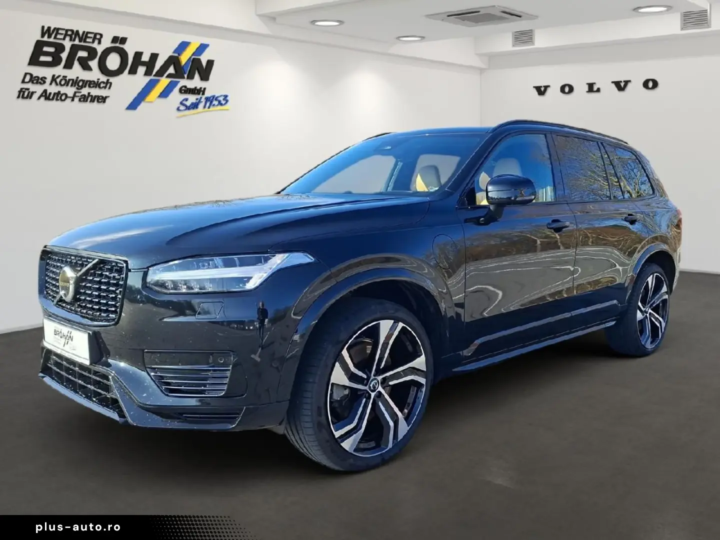 VOLVO XC90 T8 AWD Ultra Dark Plug-In Hybrid B&W