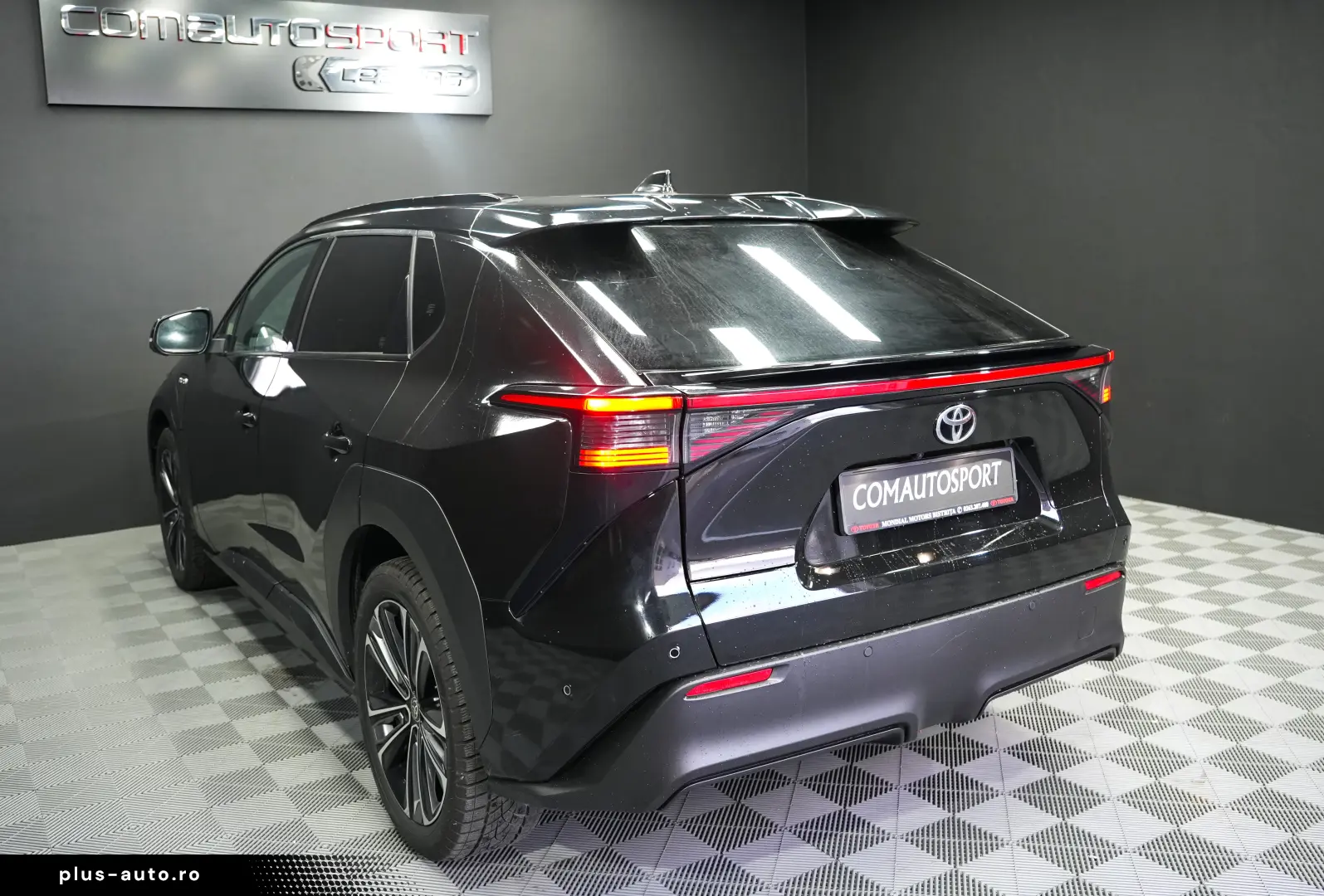 TOYOTA BZ4X LUXURY 4X4