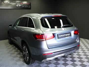 MERCEDES-BENZ GLC 300e AT 4MATIC