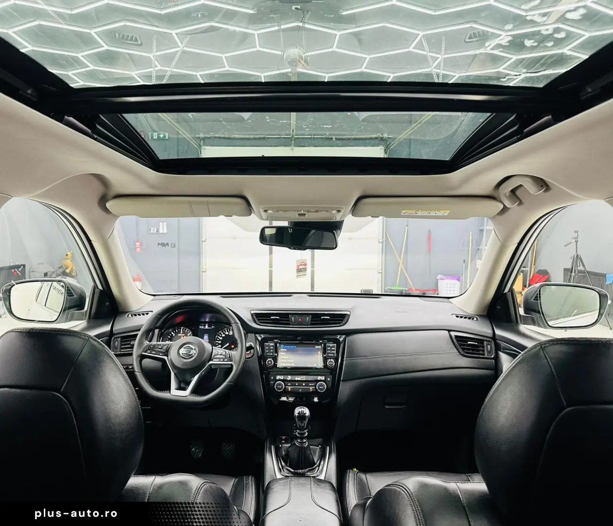 NISSAN X-TRAIL 2018 1.6D E6 7 Locuri Garantie 12 Luni Rate A