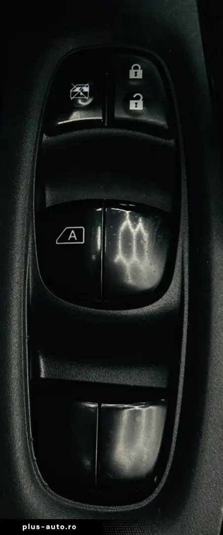 NISSAN X-TRAIL 2018 1.6D E6 7 Locuri Garantie 12 Luni Rate A