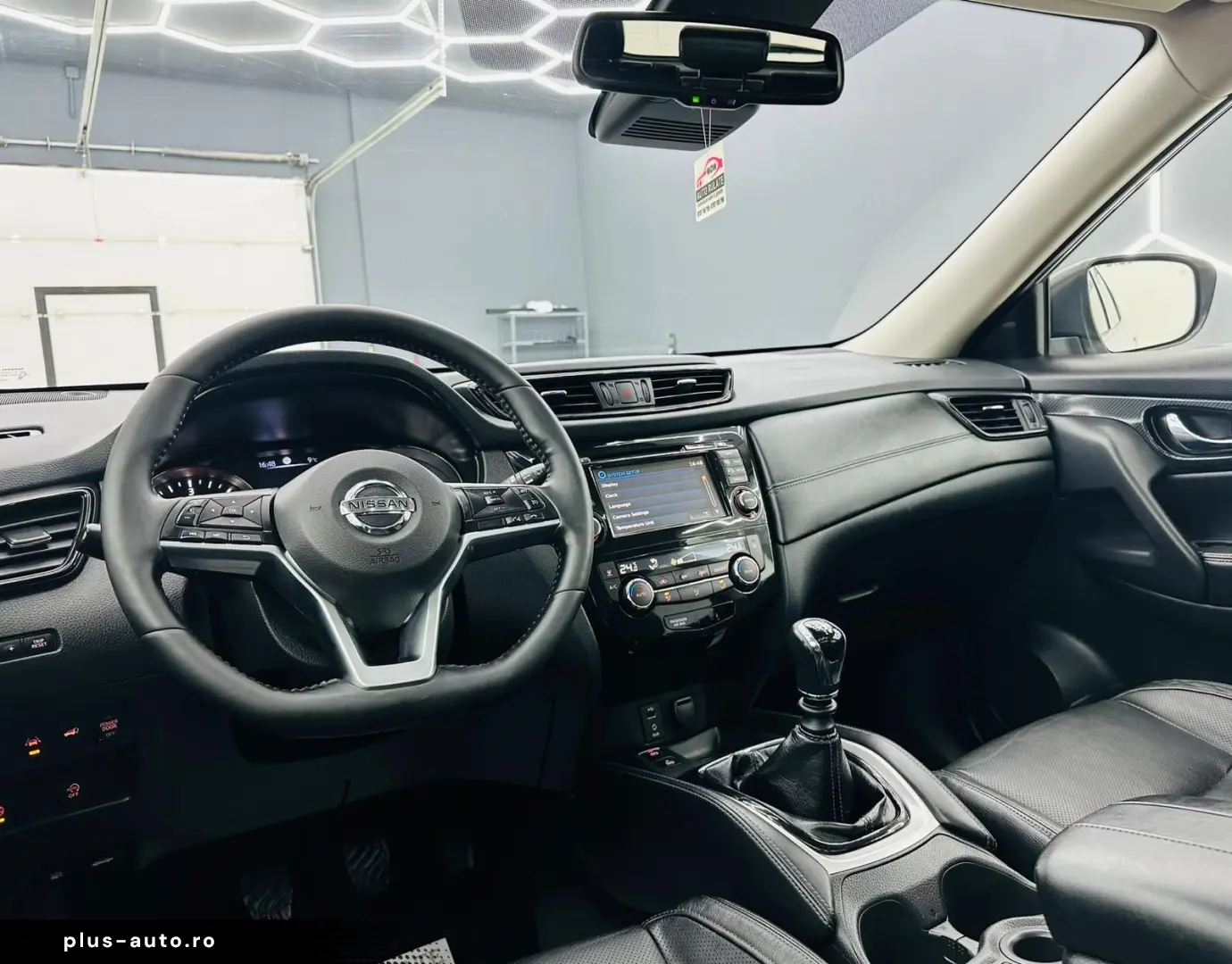 NISSAN X-TRAIL 2018 1.6D E6 7 Locuri Garantie 12 Luni Rate A