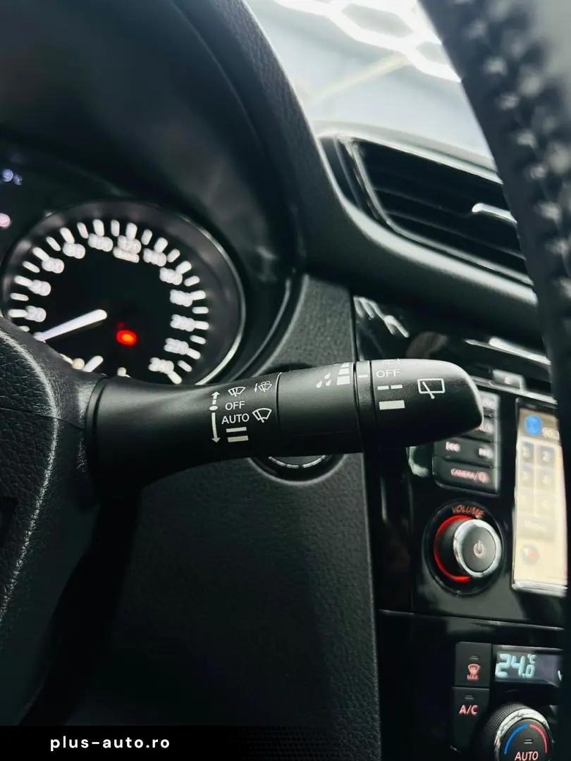 NISSAN X-TRAIL 2018 1.6D E6 7 Locuri Garantie 12 Luni Rate A