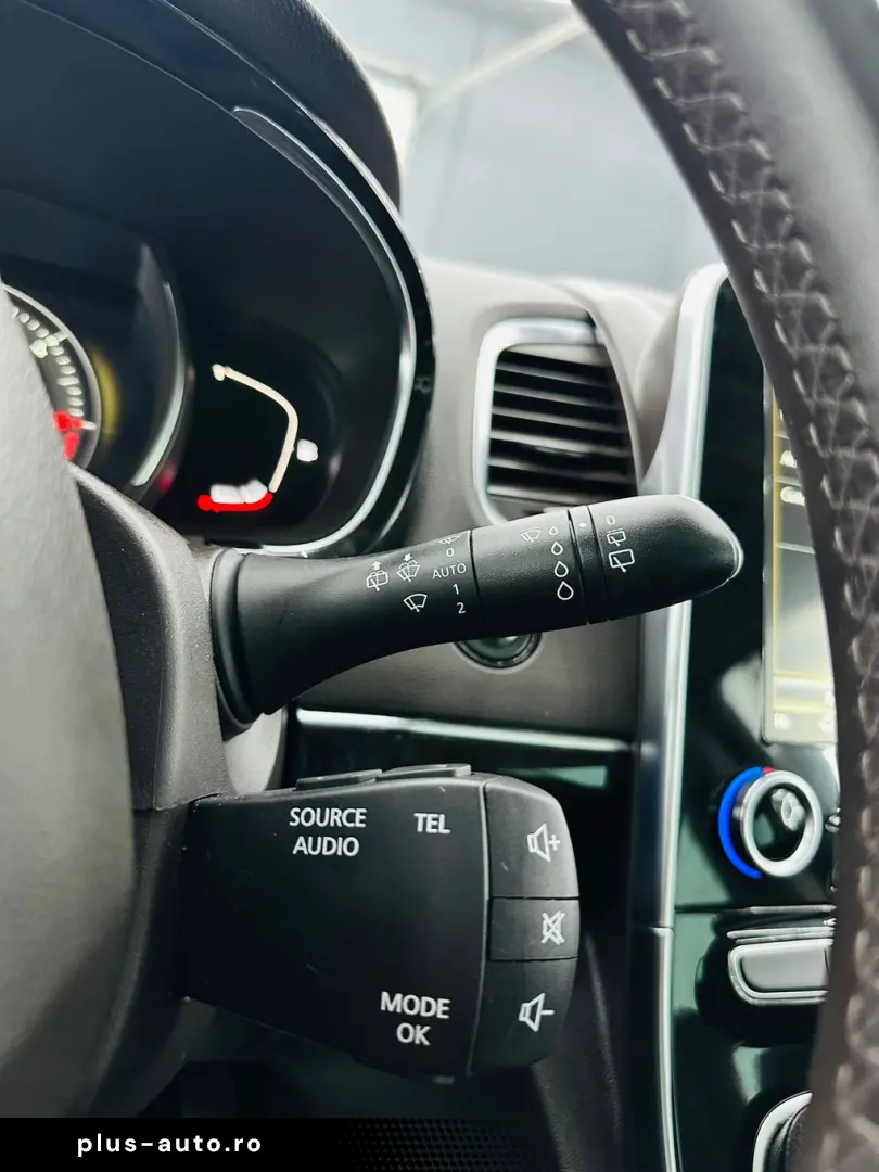 RENAULT ESPACE 2015 1.6D E6 7 Locuri Garantie 12 Luni Rate A