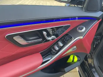 MERCEDES-BENZ Limousine lang 4Matic L AMG Line chauf&hellip;