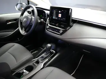 TOYOTA COROLLA ECO 1.8 HYBRID AT