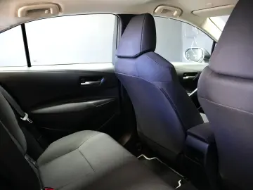 TOYOTA COROLLA ECO 1.8 HYBRID AT