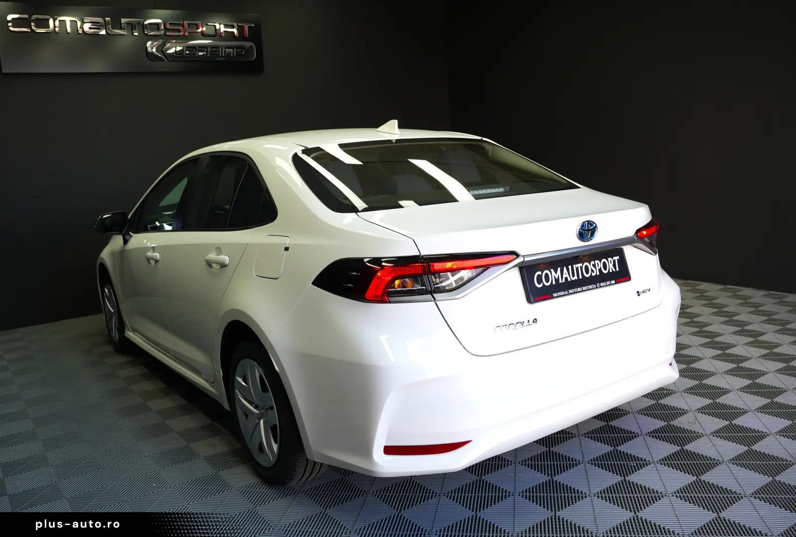 TOYOTA COROLLA ECO 1.8 HYBRID AT