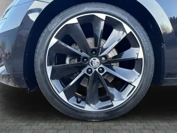 Skoda Superb Combi 2.0 TDI Sportline 4x4