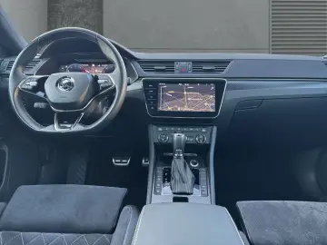 Skoda Superb Combi 2.0 TDI Sportline 4x4