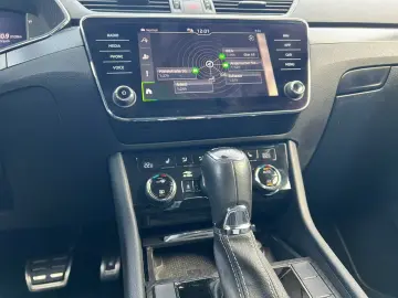 Skoda Superb Combi SportLine 4x4 2.0 TSI