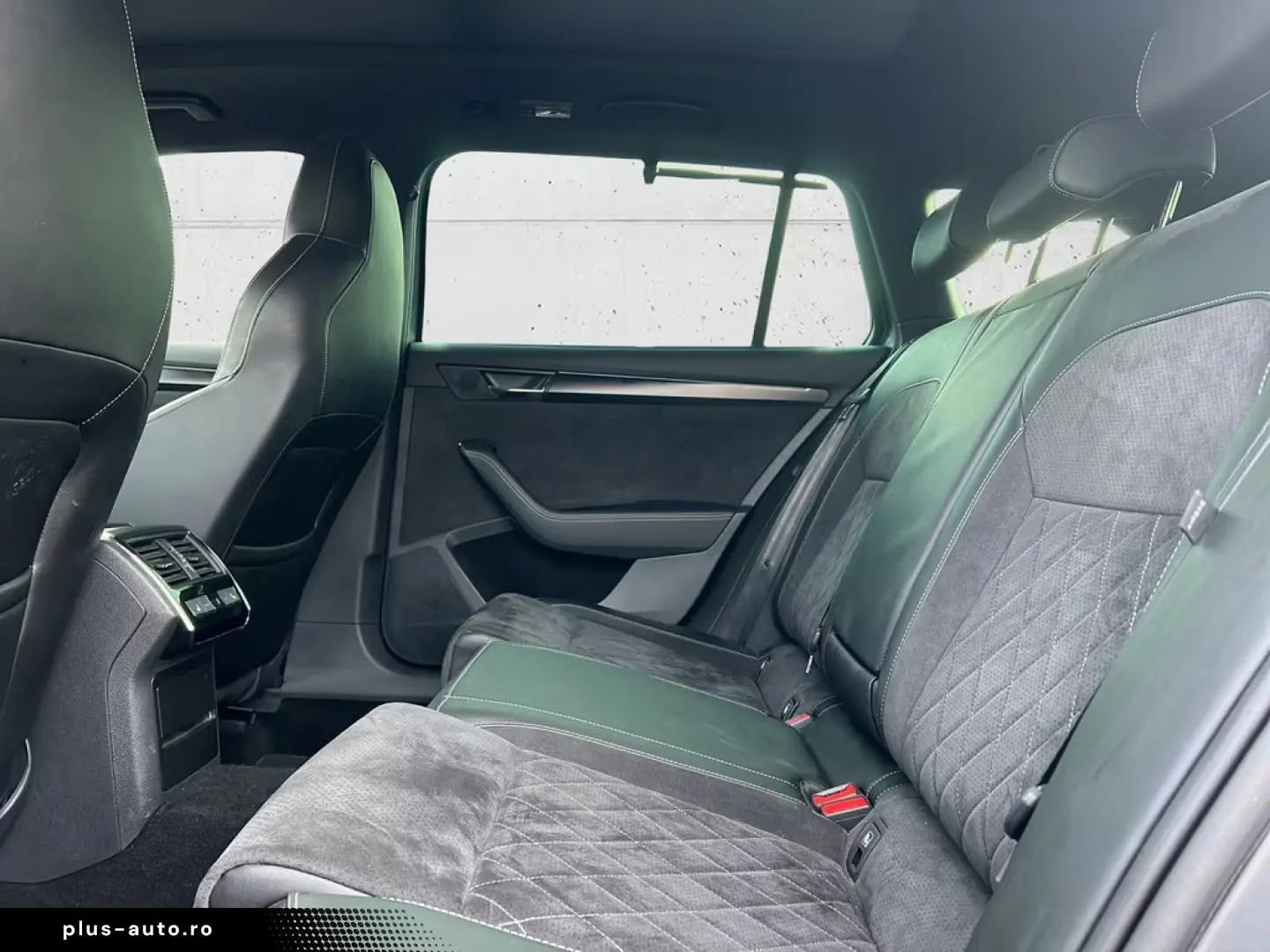 Skoda Superb Combi SportLine 4x4 2.0 TSI