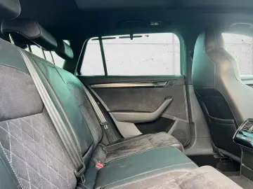 Skoda Superb Combi SportLine 4x4 2.0 TSI