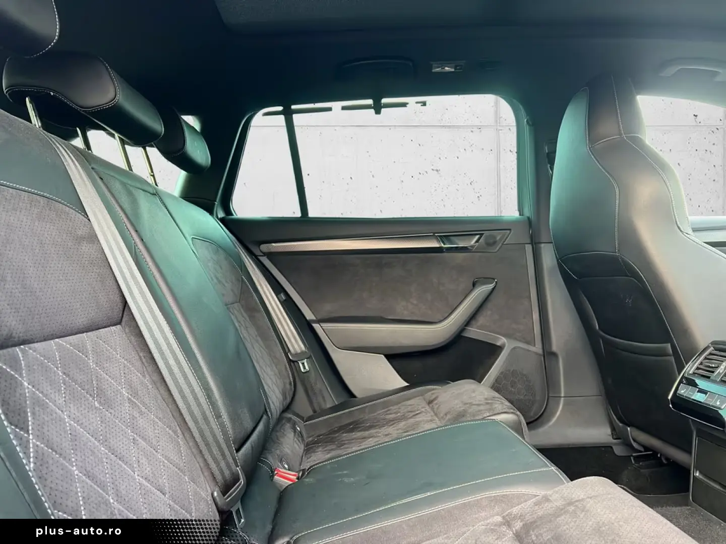 Skoda Superb Combi SportLine 4x4 2.0 TSI