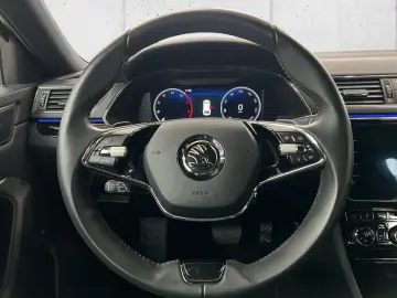 Skoda Superb Combi 2.0 TDI L&K
