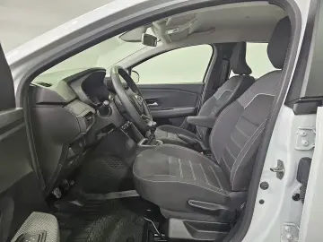 Dacia Logan III Essential