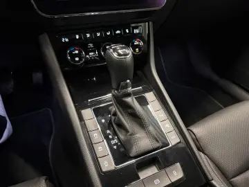 Skoda Superb Lim. L&K 4x4  19Zoll PANORAMA