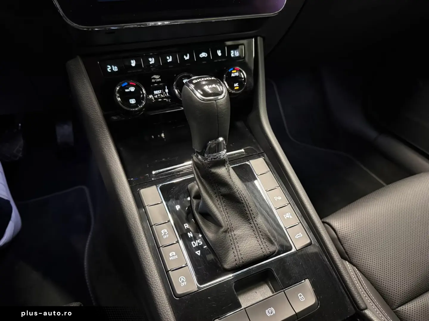 Skoda Superb Lim. L&K 4x4  19Zoll PANORAMA