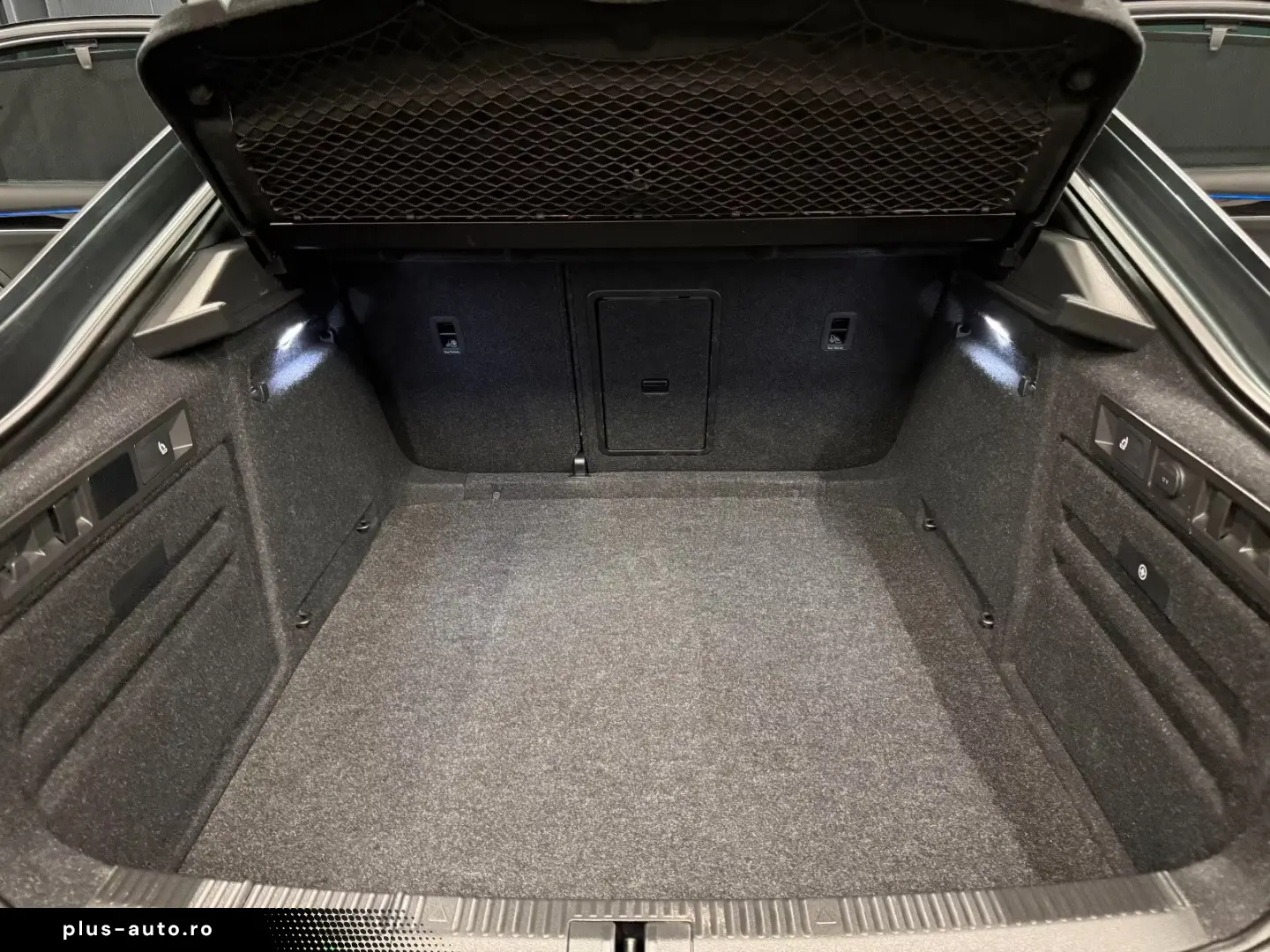 Skoda Superb Lim. L&K 4x4  19Zoll PANORAMA