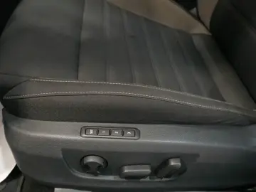 Skoda Superb Combi Scout 4x4 ACC PANO AHK 360  Matrix