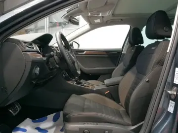 Skoda Superb Combi Scout 4x4 ACC PANO AHK 360  Matrix