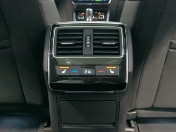 Skoda Superb Combi Scout 4x4 ACC PANO AHK 360  Matrix