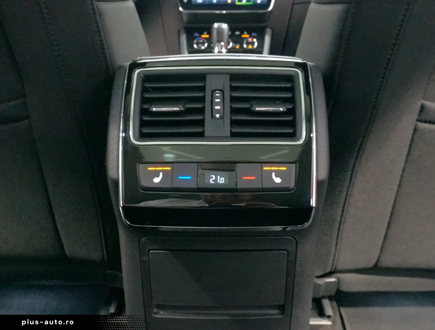 Skoda Superb Combi Scout 4x4 ACC PANO AHK 360  Matrix