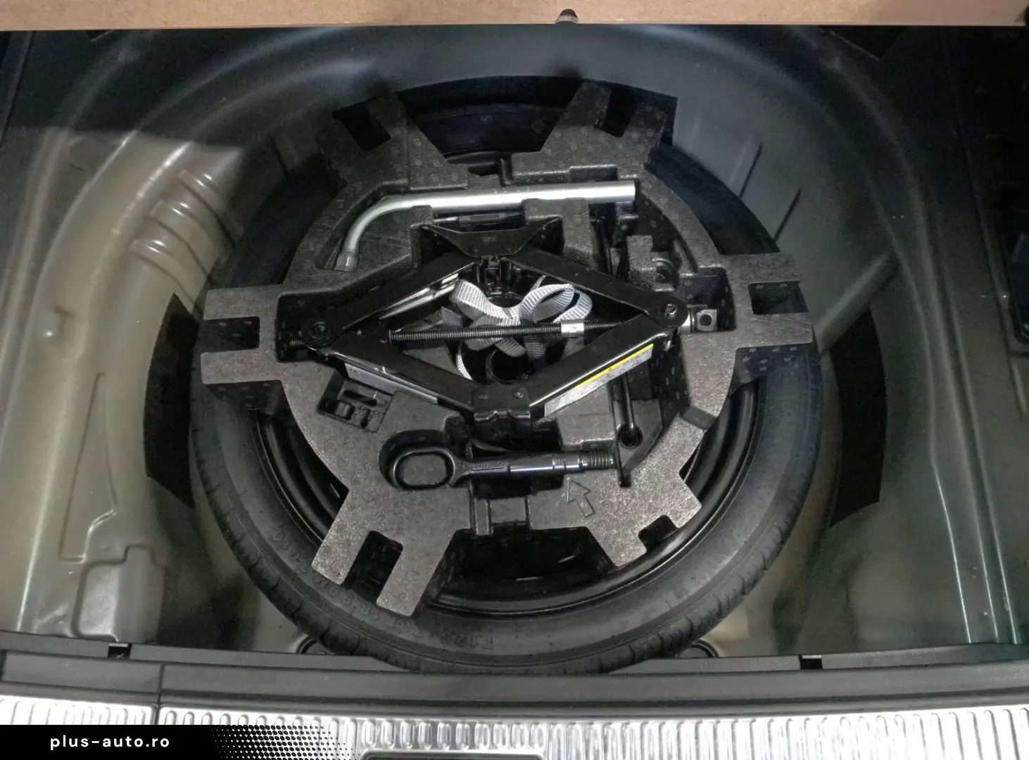 Skoda Superb Combi Scout 4x4 ACC PANO AHK 360  Matrix