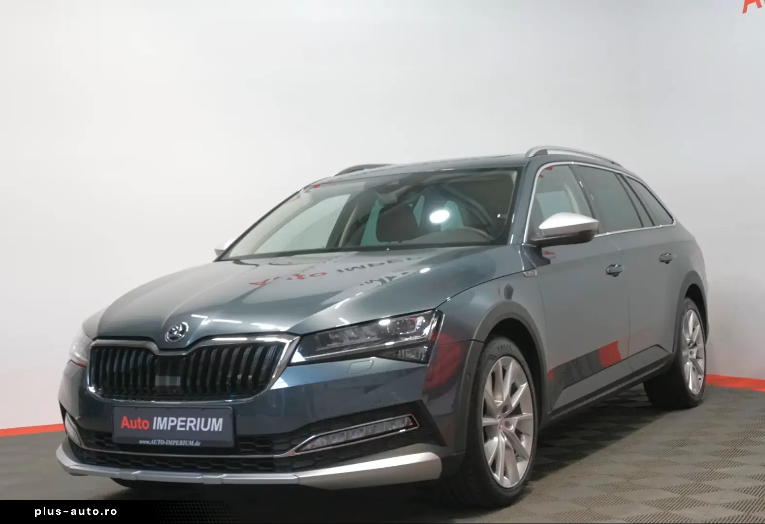 Skoda Superb Combi Scout 4x4 ACC PANO AHK 360  Matrix