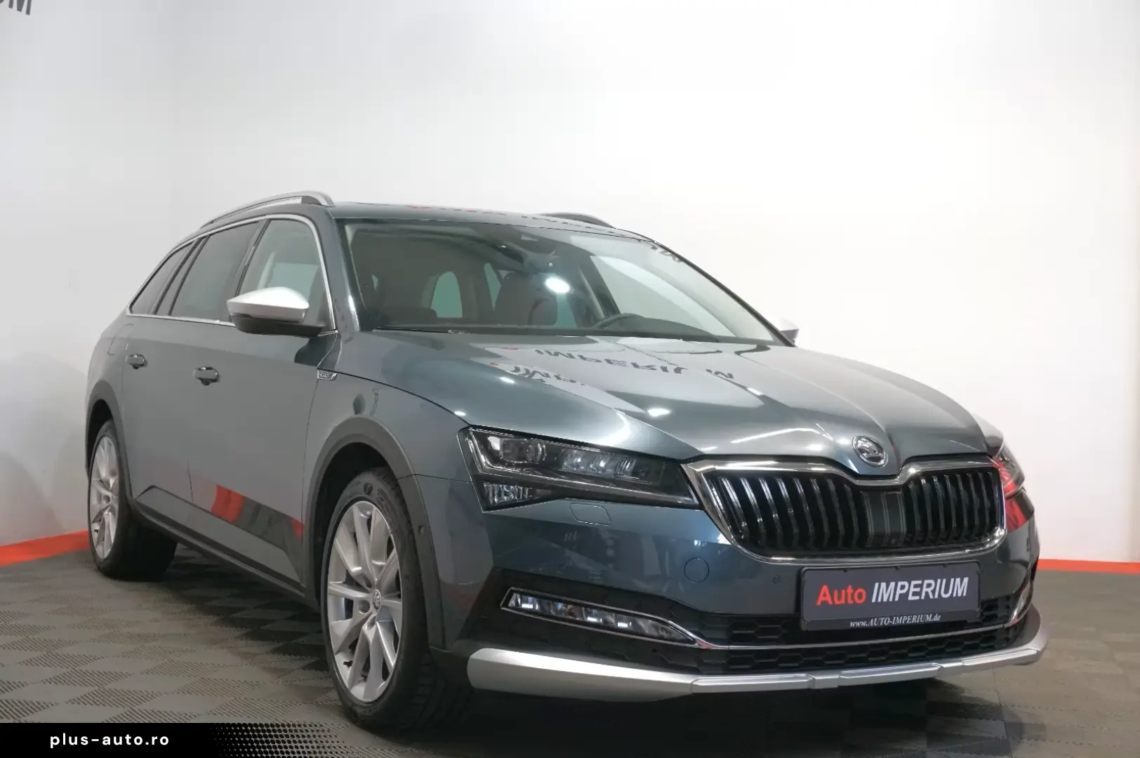 Skoda Superb Combi Scout 4x4 ACC PANO AHK 360  Matrix