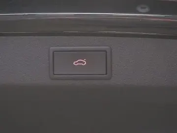 Skoda Superb Combi Scout 2.0 TDI 4x4 ACC AHK 360 MATRIX