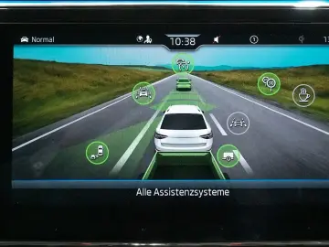 Skoda Superb Combi Scout 2.0 TDI 4x4 ACC AHK 360 MATRIX