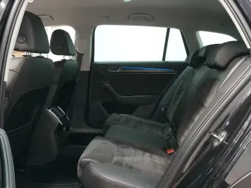 Skoda Superb Combi Scout 2.0 TDI 4x4 ACC AHK 360 MATRIX