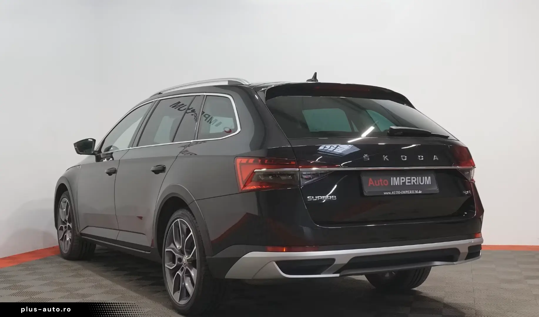 Skoda Superb Combi Scout 2.0 TDI 4x4 ACC AHK 360 MATRIX