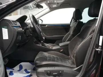 Skoda Superb Combi Scout 2.0 TDI 4x4 ACC AHK 360 MATRIX