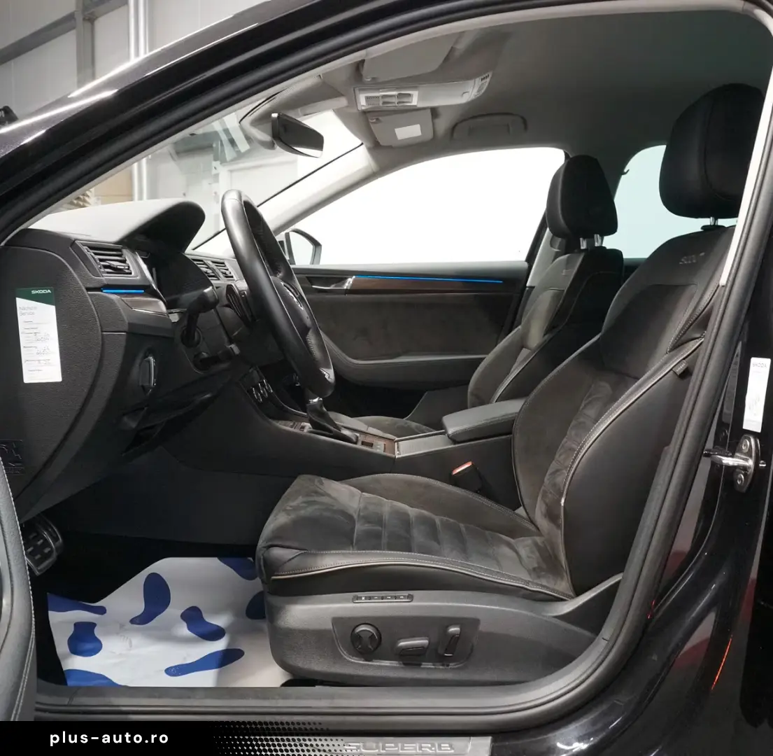 Skoda Superb Combi Scout 2.0 TDI 4x4 ACC AHK 360 MATRIX