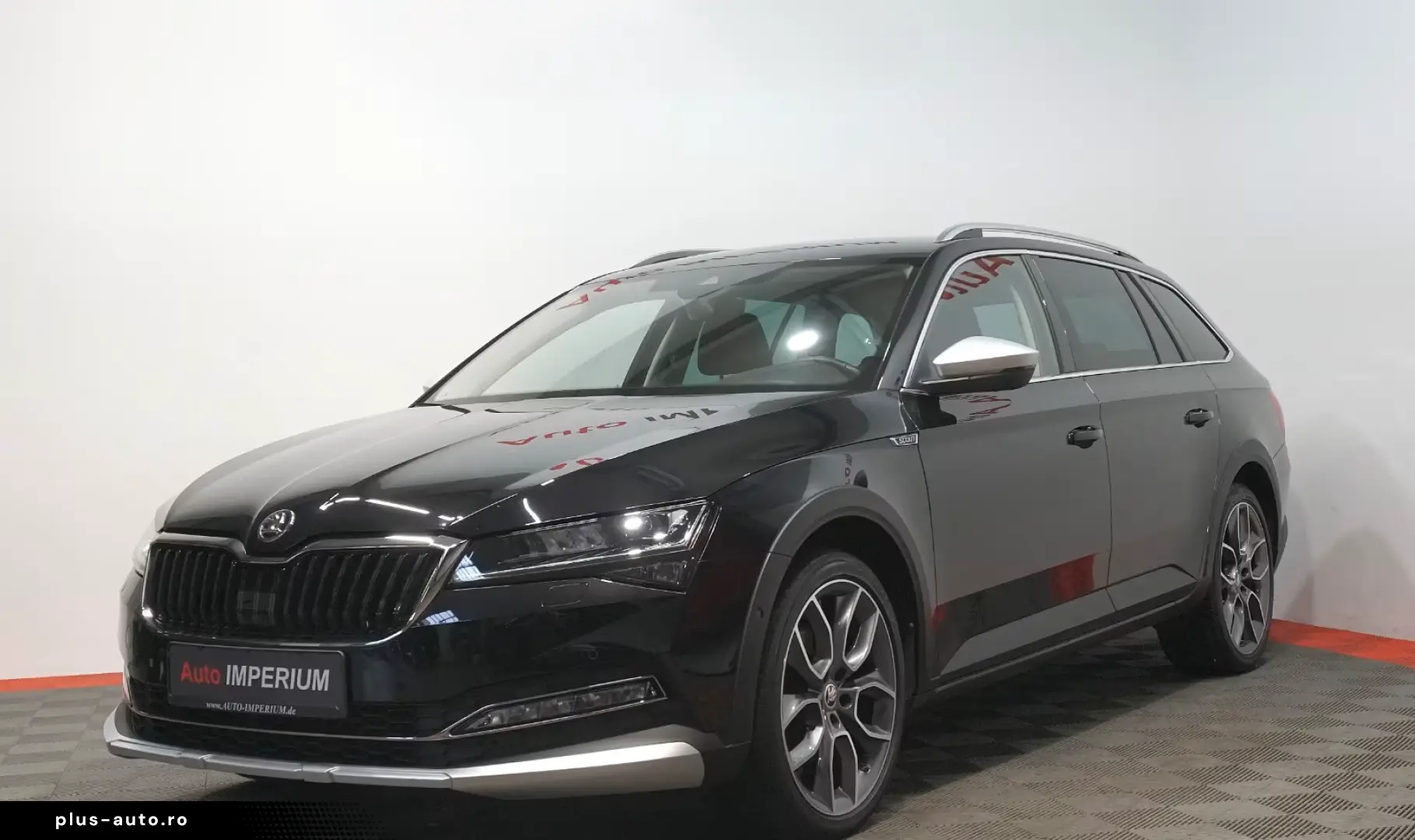 Skoda Superb Combi Scout 2.0 TDI 4x4 ACC AHK 360 MATRIX