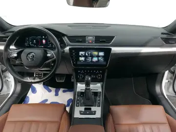 Skoda Superb Combi L&K 4x4 2.0 TSI ACC