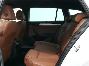 Skoda Superb Combi L&K 4x4 2.0 TSI ACC