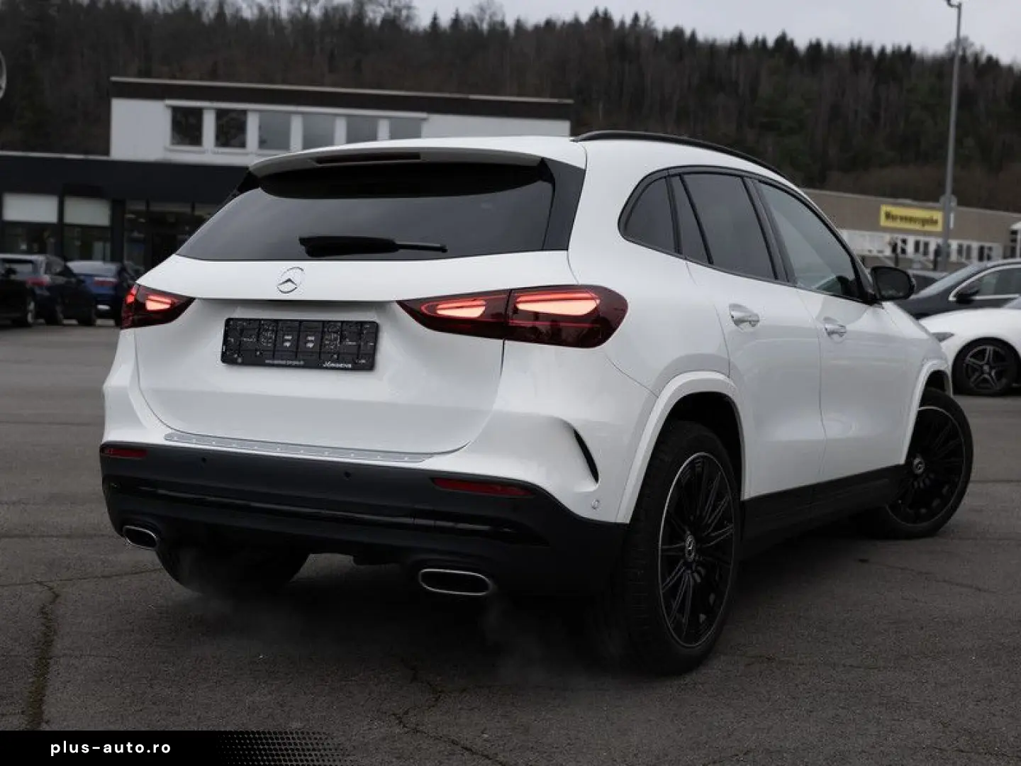 MERCEDES-BENZ GLA 250 4M AMG