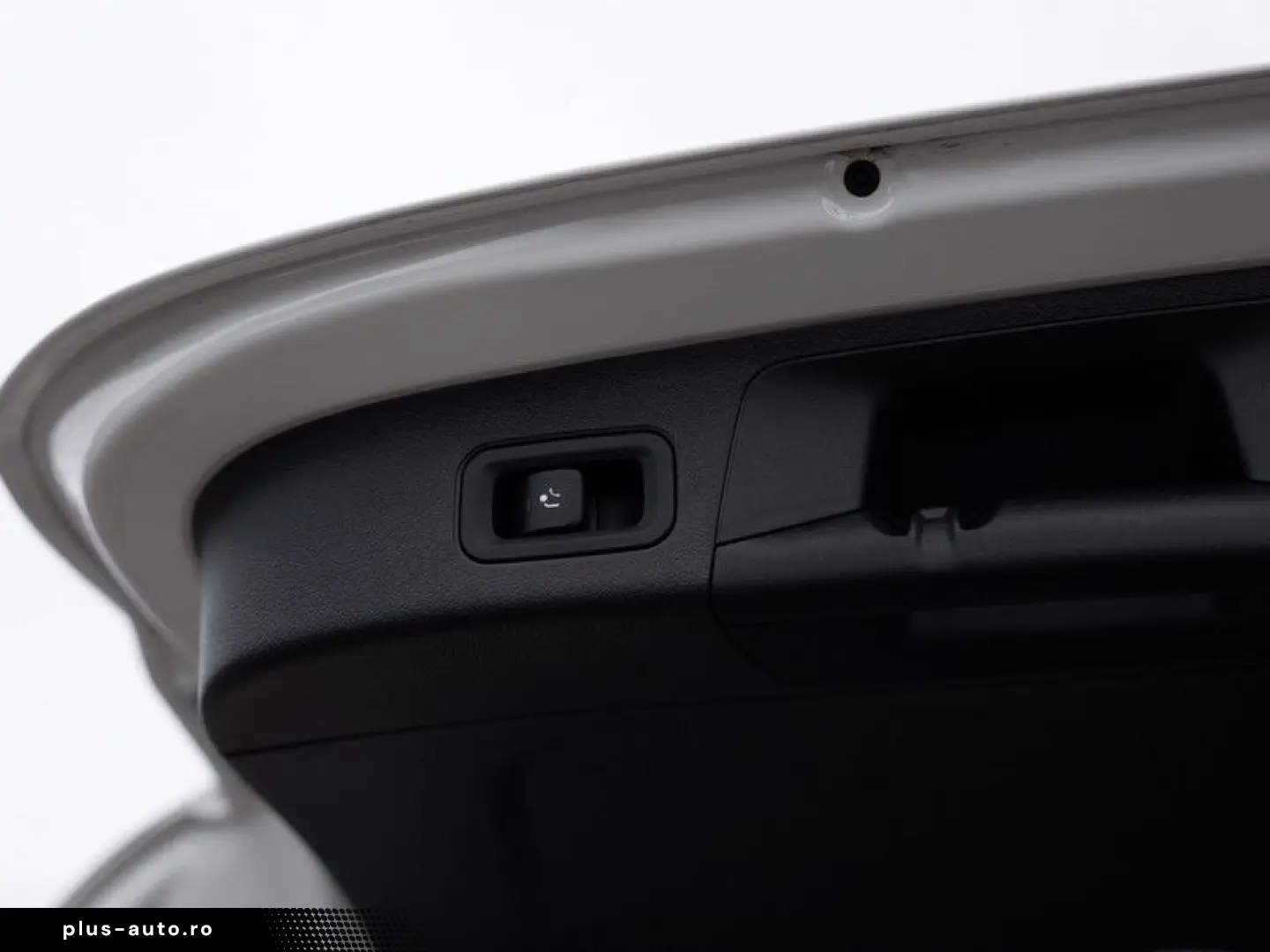 MERCEDES-BENZ GLA 250 4M AMG