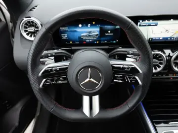 MERCEDES-BENZ GLA 250 4M AMG