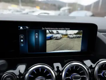 MERCEDES-BENZ GLA 250 4M AMG