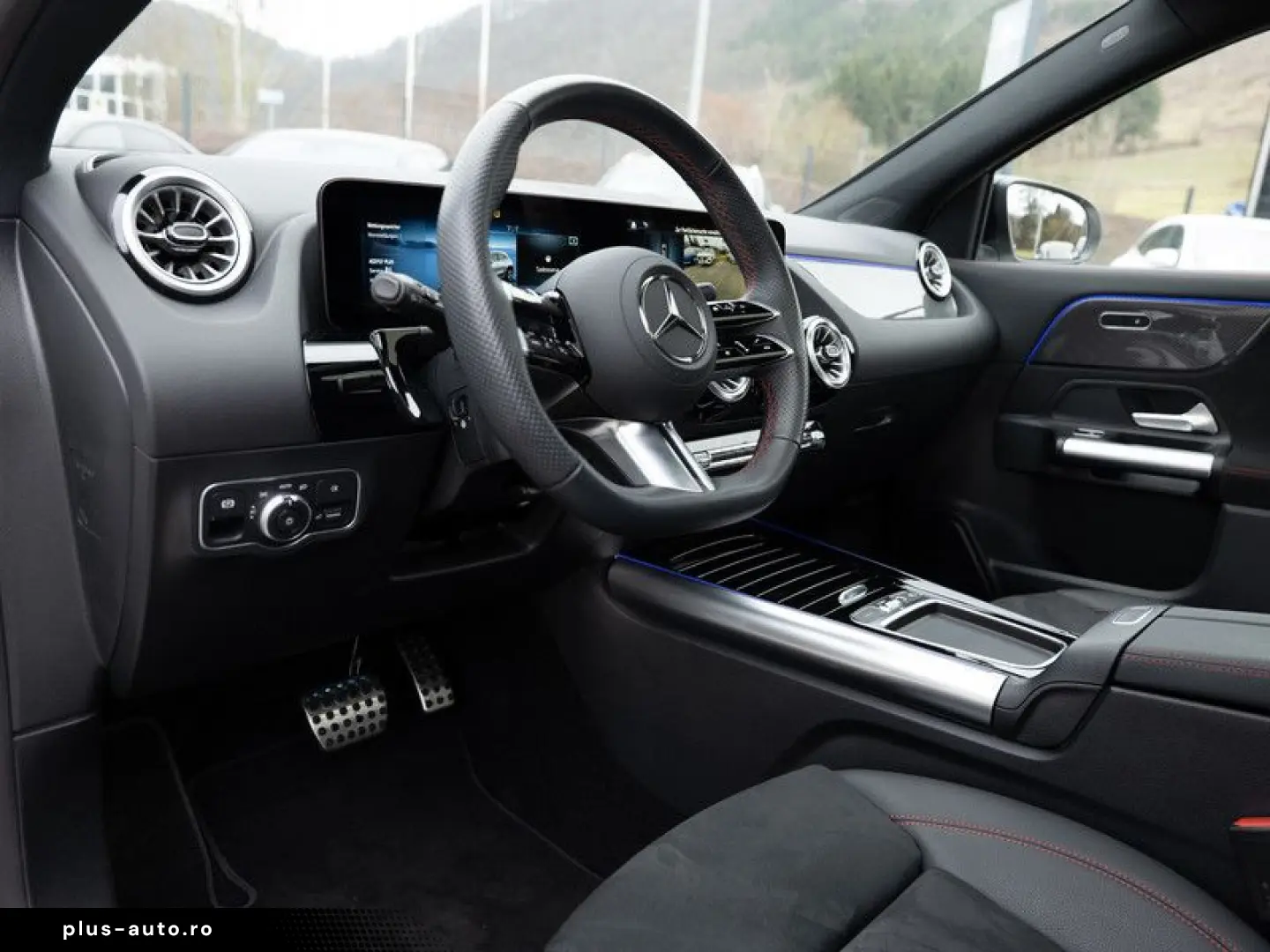 MERCEDES-BENZ GLA 250 4M AMG