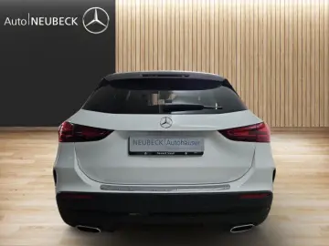 MERCEDES-BENZ GLA 250 4M AMG Line